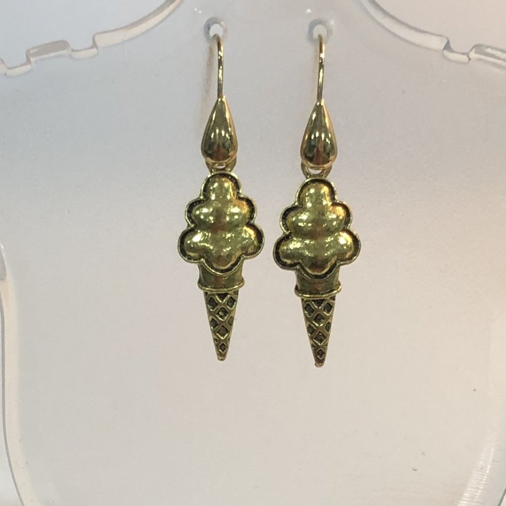 Ice cream cone earrings NEW!